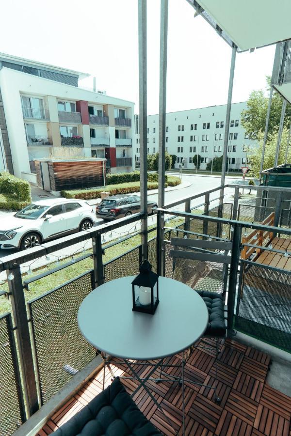 Apartment Modern Und Gemuetlich Ggue. Uni-Passau, Tg-Stellplatz, Balkon Exterior foto